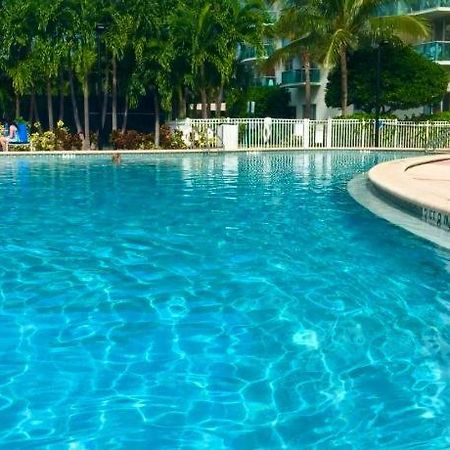 Sunny Isles Beach Spacious Apartment Екстериор снимка
