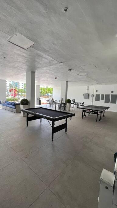 Sunny Isles Beach Spacious Apartment Екстериор снимка