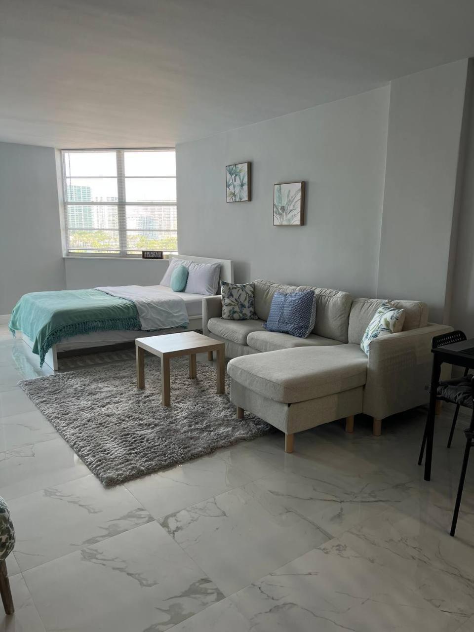 Sunny Isles Beach Spacious Apartment Екстериор снимка