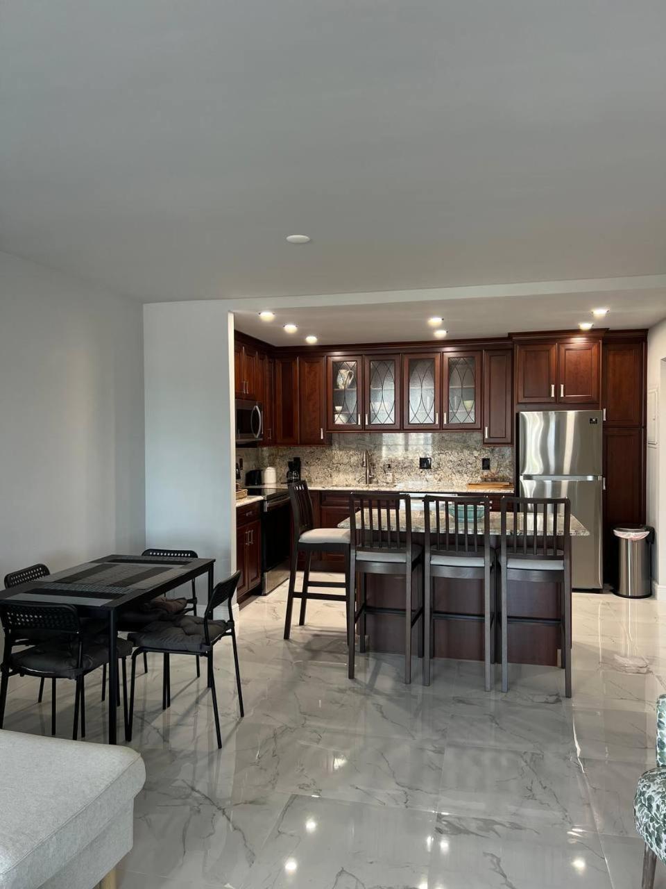 Sunny Isles Beach Spacious Apartment Екстериор снимка
