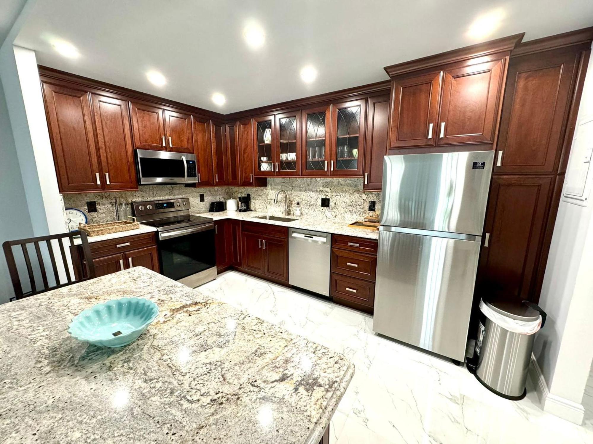 Sunny Isles Beach Spacious Apartment Екстериор снимка